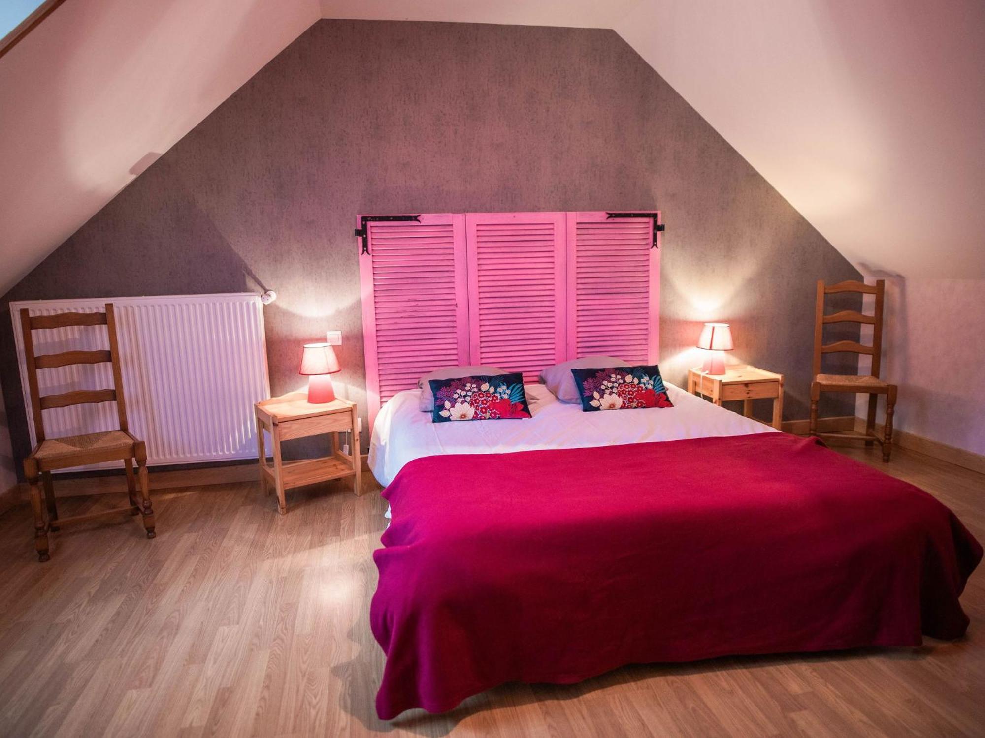 Gite De Charme Renove Avec Cheminee, Terrasse Et Proche Randonnees - Capacite 13 Pers. - Fr-1-410-179 Saint-Léonard-des-Bois Buitenkant foto