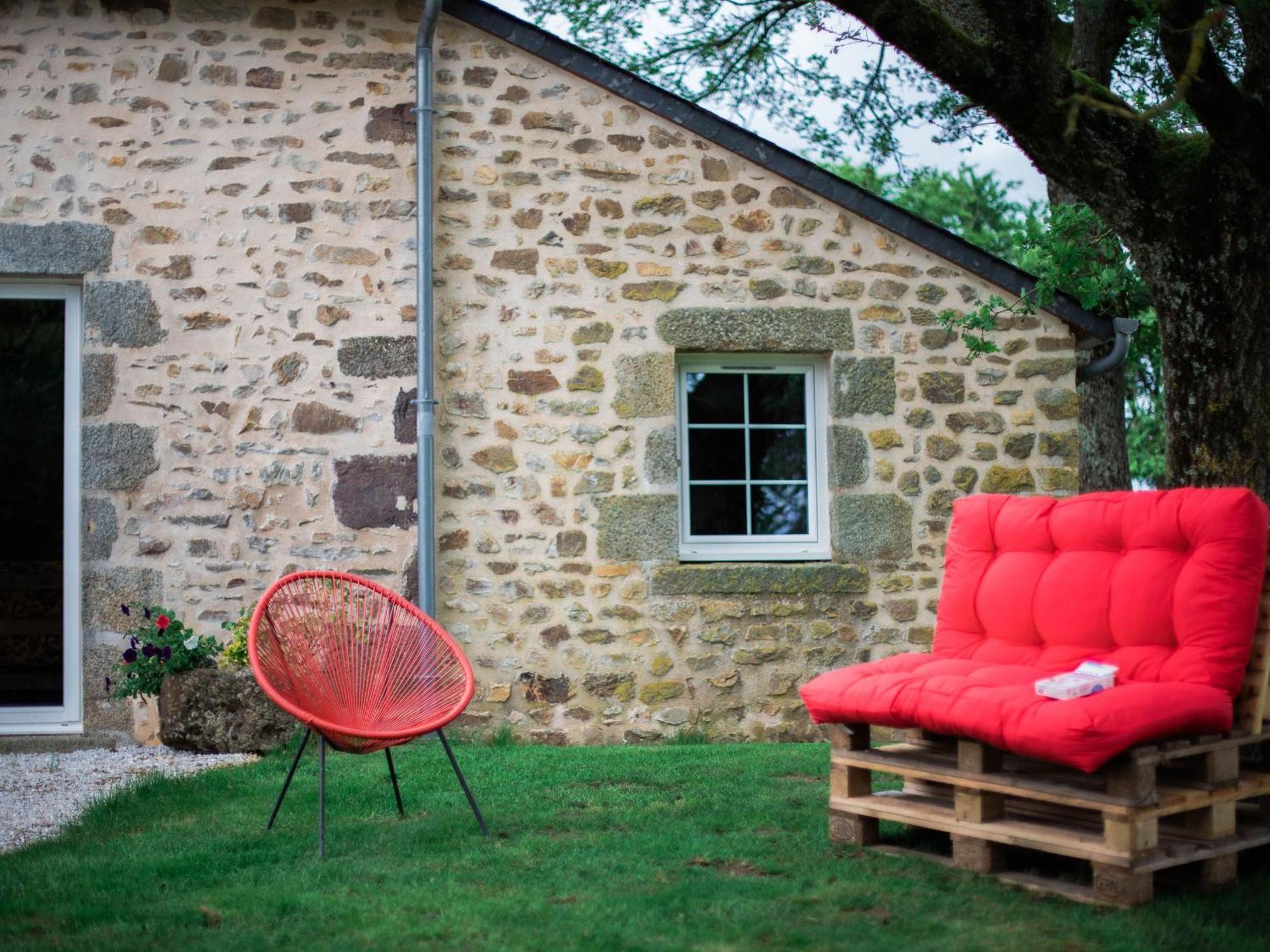 Gite De Charme Renove Avec Cheminee, Terrasse Et Proche Randonnees - Capacite 13 Pers. - Fr-1-410-179 Saint-Léonard-des-Bois Buitenkant foto